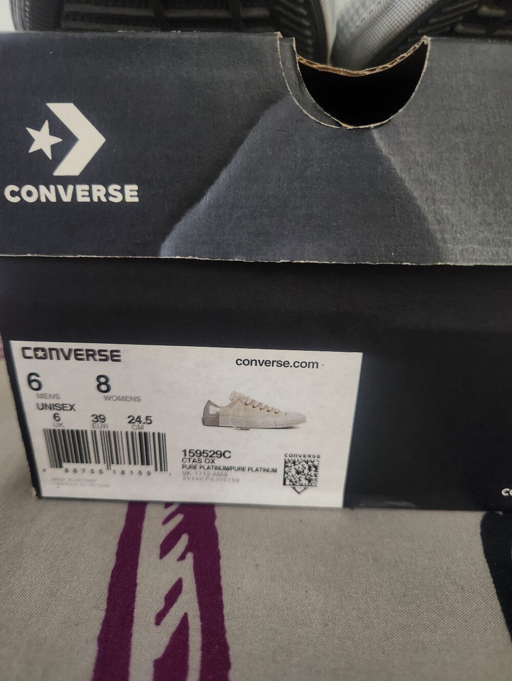 Converse White Low-Top Sneakers with Gold Eyelets - Picture 2 of 8
